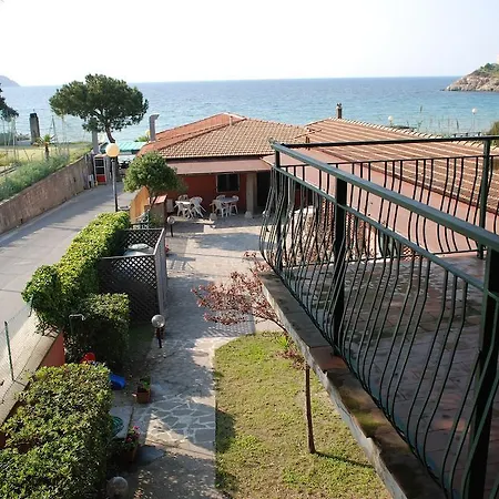 Elbamar Appart hôtel 3*